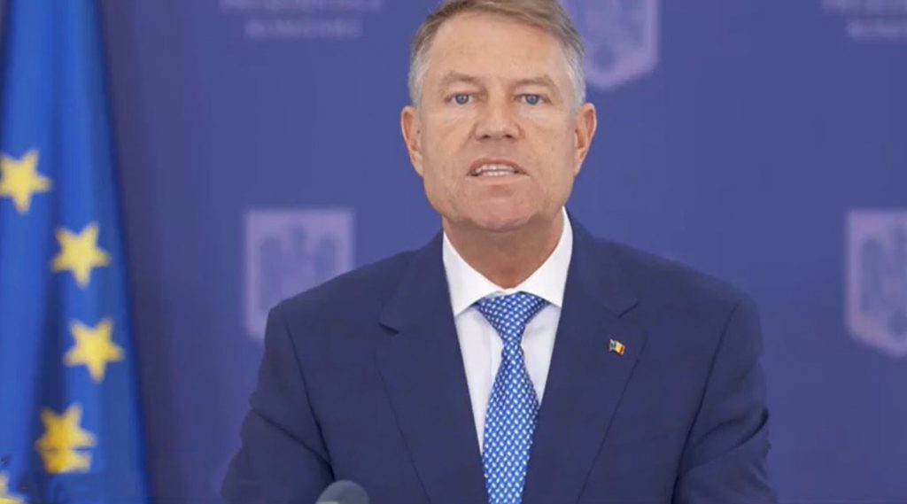 Imagine Stire Klaus Iohannis, declarații dure la adresa CCR și a PSD-ului! Recomandările făcute pentru popor: “Morții pe care îi plângem acum ar fi fost mai mulți…” | 2review.ro
