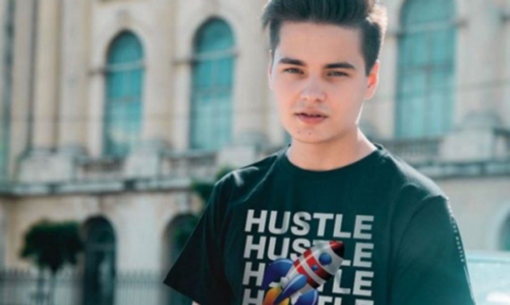 Imagine Stire Abia acum s-a aflat! Boala de care suferă Selly: ” Nu pot să vă descriu cât de nasoală era durerea aia” | 2review.ro