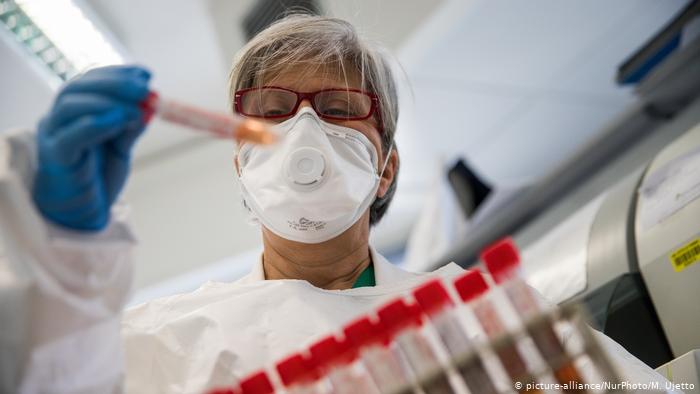 Imagine Stire Coronavirus în România. Șase decese raportate vineri, 1 Mai! Bilanțul negru, 723 | 2review.ro
