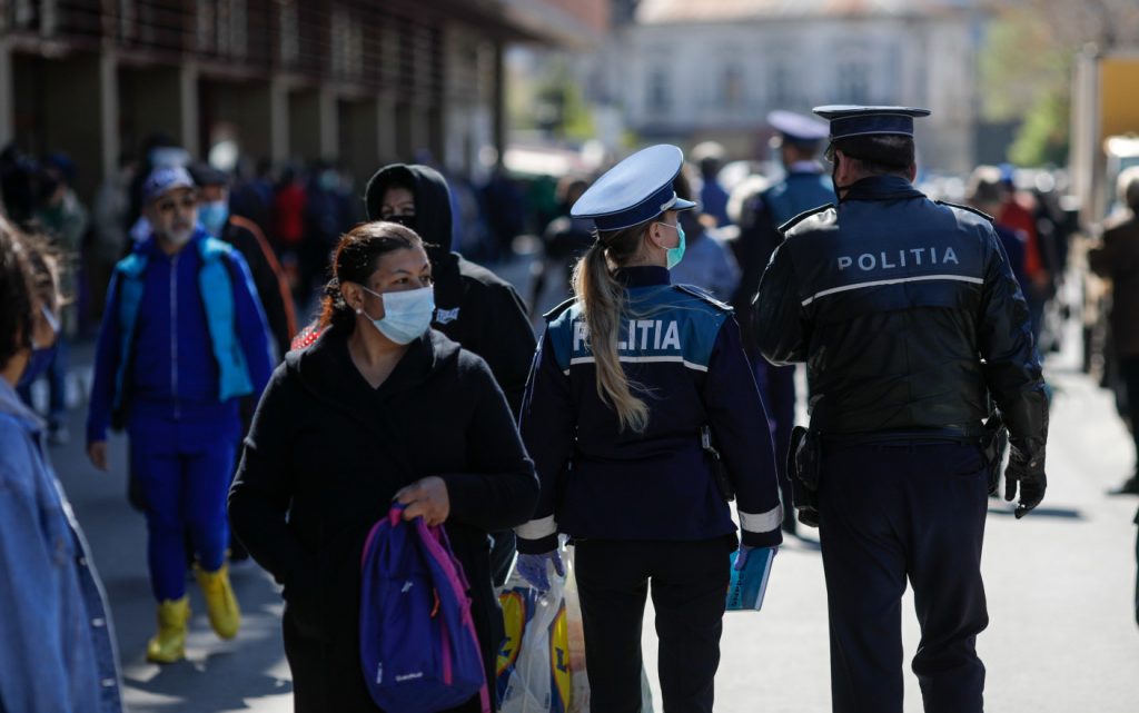 Imagine Stire Starea de alertă, prelungită din nou în România. Care sunt restricțiile | 2review.ro