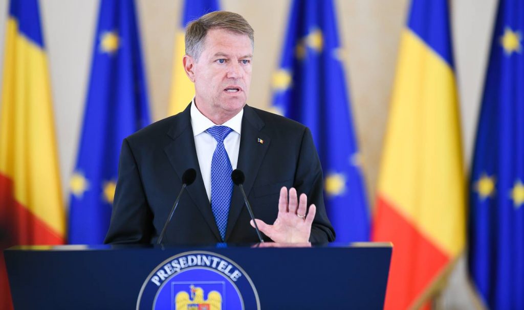 Imagine Stire Stare de alertă în România. Klaus Iohannis a semnat decretul: ”În scopul protejării drepturilor la viață și la integritate fizică” | 2review.ro