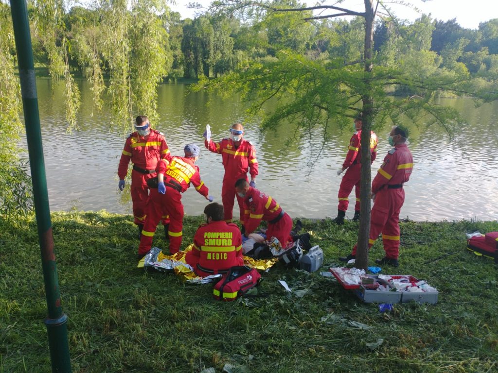 Un bărbat s-a aruncat în lacul din Parcul Tineretului din București puțin după ora 18:00