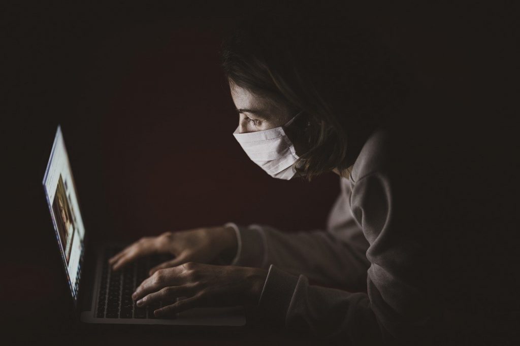 Imagine Stire Avocatul Poporului sare în ajutorul bolnavilor de COVID-19. Indemnizaţia pentru incapacitatea de muncă trebuie să fie plătită 100% | 2review.ro