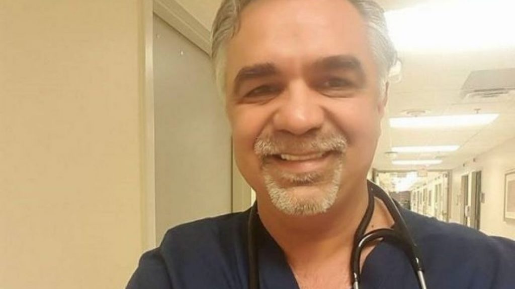 Imagine Stire Nu scăpăm de coronavirus nici la iarnă! Un reputat medic român stabilit în SUA anunță: “Ne așteaptă o triplă infectare!” | 2review.ro