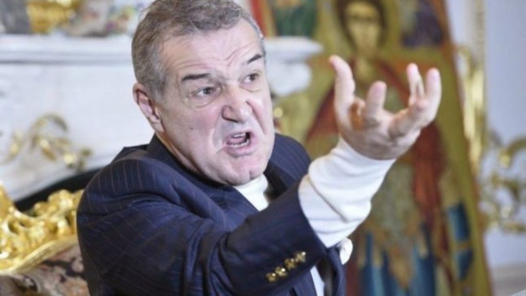 Imagine Stire Gigi Becali, replică acidă după anunțul făcut de Klaus Iohannis: ”Crezi că mie mi-a fost frică de vreun coronavirus?” | 2review.ro