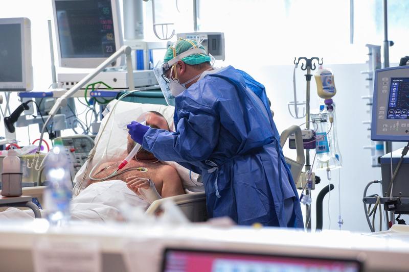 Imagine Stire Care sunt românii cei mai expuși la infecția cu virusul COVID-19: ”Reprezintă un risc major!” | 2review.ro