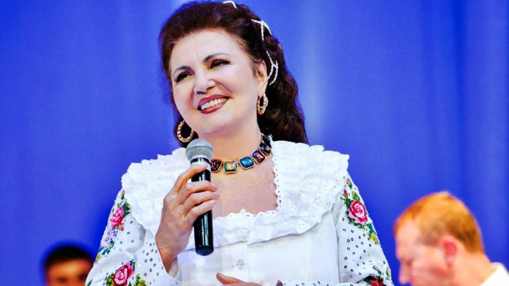 Imagine Stire Imagini neștiute cu Irina Loghin. Cum arăta, de fapt, artista în tinerețe. Galerie FOTO | 2review.ro