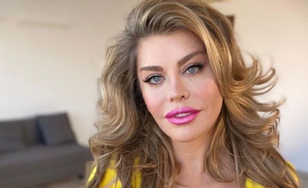 Imagine Stire Loredana Groza, mai sexy ca niciodată! A pozat ca în reviste, dar i-a scăpat din vedere un detaliu intim | 2review.ro