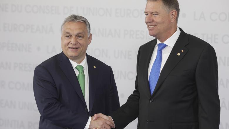 Imagine Stire Premierul Viktor Orban ironizează România pe fondul „tensiunilor” cu președinția. Șeful guvernului de la Budapesta a postat imagine incredibilă. Ungaria Mare, cu tot cu Transilvania. FOTO | 2review.ro