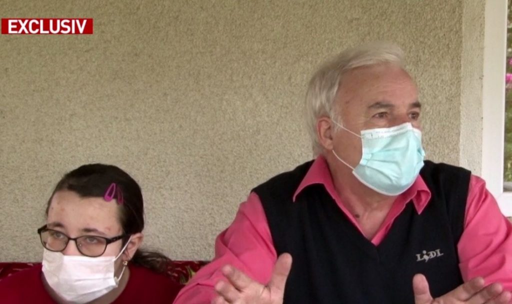 Imagine Stire Incredibila viață a bunicului care a dansat de bucurie după ce a învins COVID-19: „Tati, nu vreau să mor!” | 2review.ro