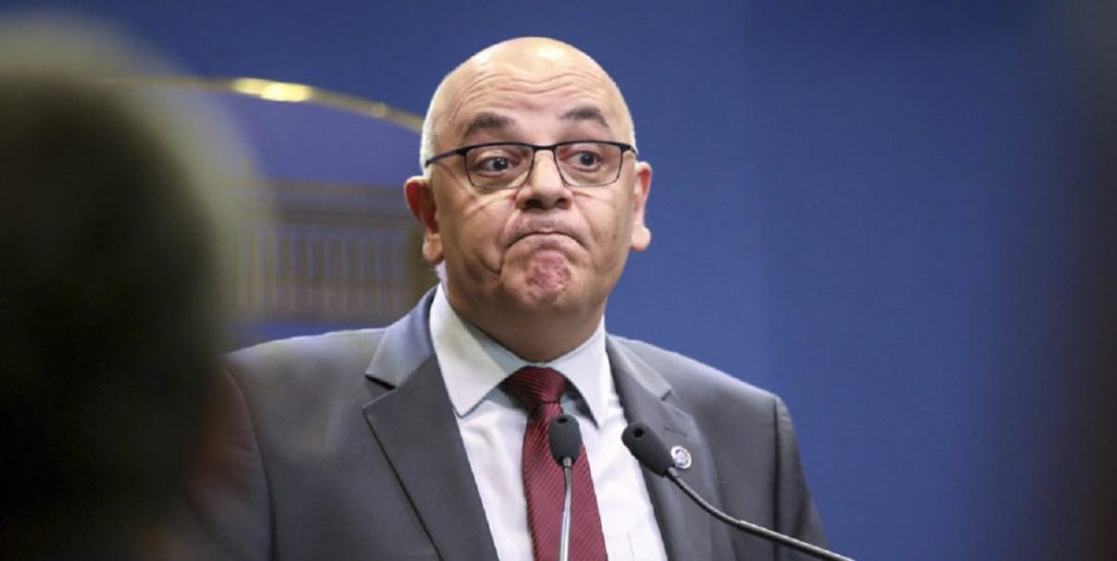Imagine Stire Se schimbă tot ce ştiam despre coronavirus, la vară! Raed Arafat a anunţat cum se va răspândi, de fapt, COVID-19 | 2review.ro