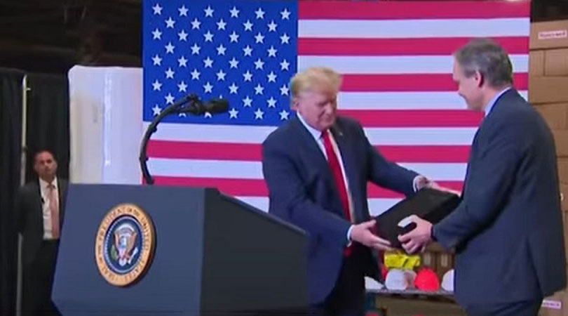 Imagine Stire Alertă la Casa Albă, după ce a fost confirmat un caz de coronavirus! Donald Trump a aflat rezultatul pentru boala rară din China | 2review.ro