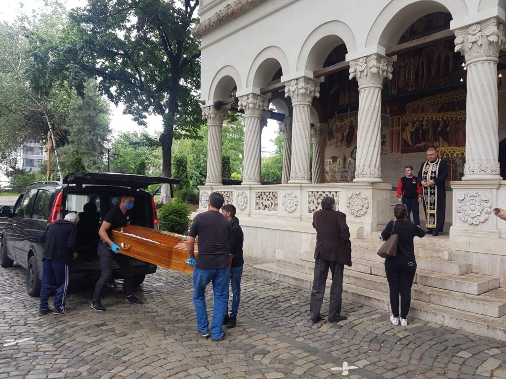 Imagine Stire Costin Mărculescu a fost depus la capelă. Unde va fi înmormântat | 2review.ro