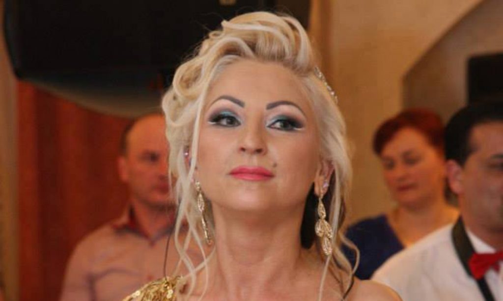 Imagine Stire Stana Izbașa, celebra cântăreață de muzică bănățeană, este în doliu: ”Dumnezeu a ales să-l ia la el, ce pot să fac?” | 2review.ro