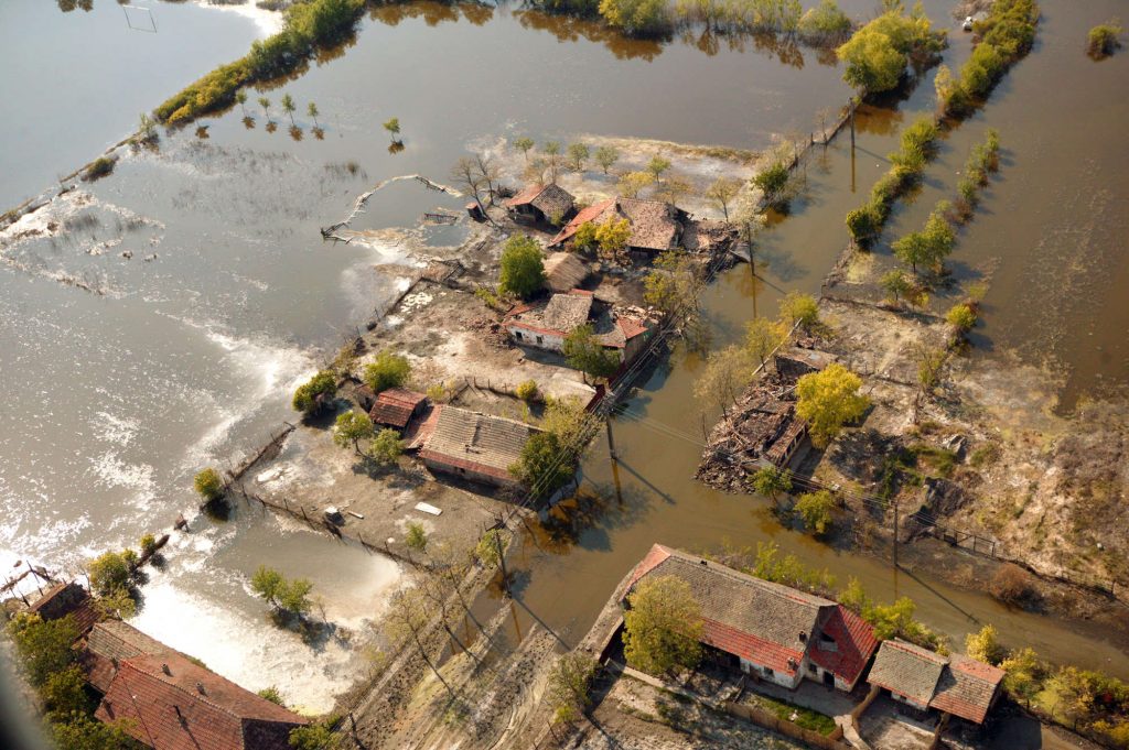 Avertizare de ultimă oră: cod roșu de inundații în Caraș-Severin