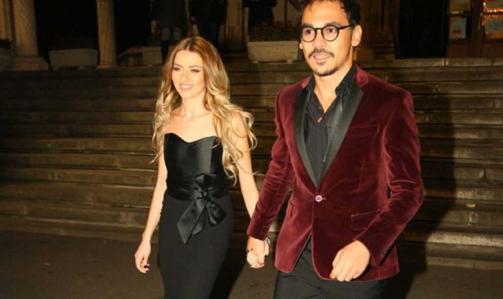 Imagine Stire Lidia Buble, prima reacţie după ce Răzvan Simion a fost văzut cu alta. Dovada că s-ar fi despărţit de prezentatorul Antena 1: „Lăsaţi-mi viaţa…” | 2review.ro
