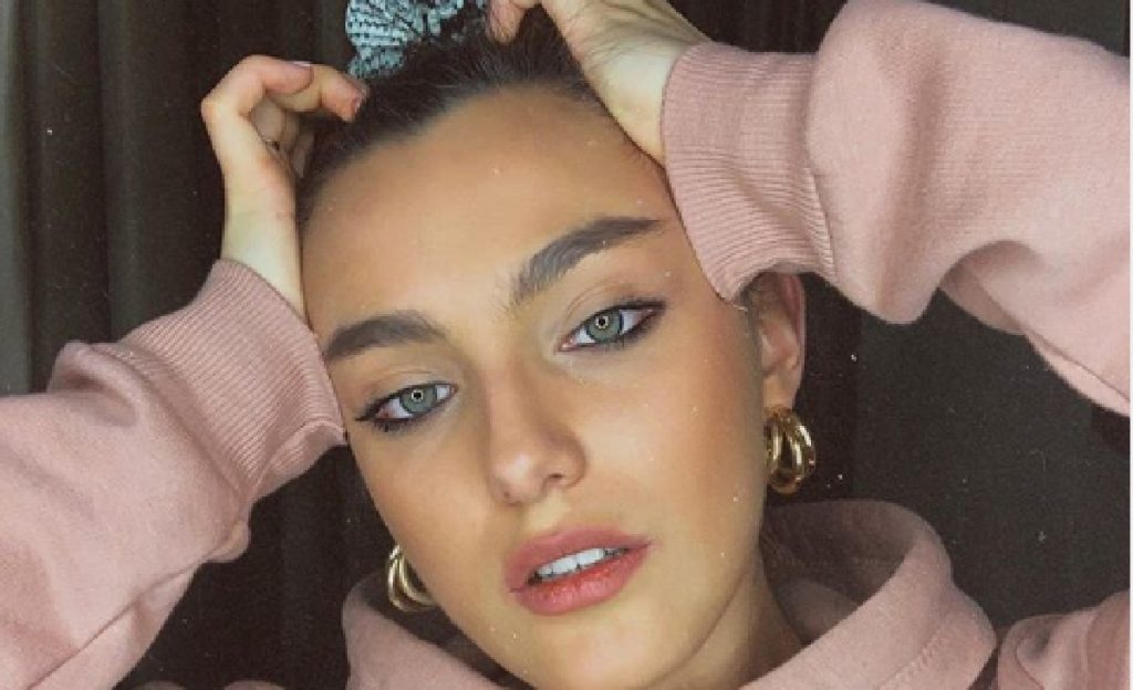 Imagine Stire Fiica Andreei Esca, schimbare radicală de look! Fanii au crezut că nu văd bine și au confundat-o cu Antonia | 2review.ro