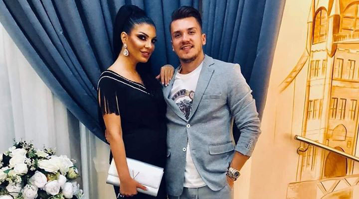 Imagine Stire Andreea Tonciu se mândrește cu noua mașină! Câți bani a plătit pentru bolid de lux | 2review.ro