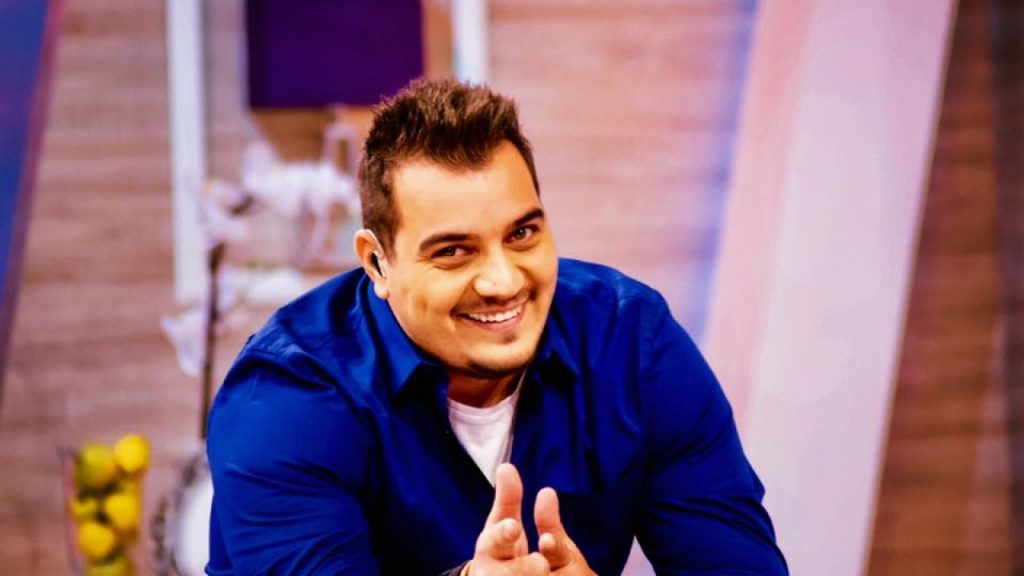 Imagine Stire Multă lumea nu știa asta! Cum își rotunjește veniturile Bursucu, colegul lui Teo Trandafir | 2review.ro