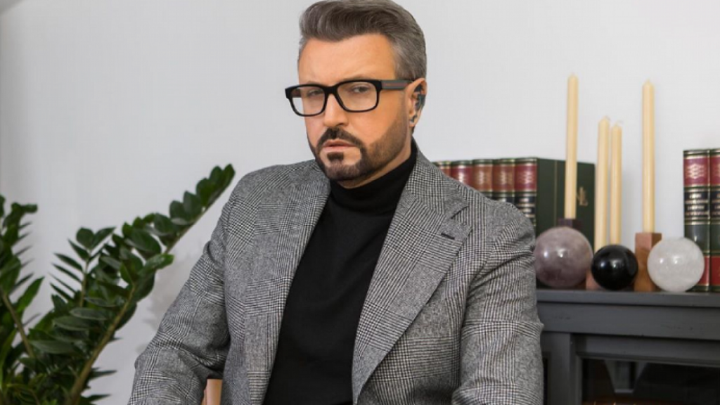 Imagine Stire După ce s-a spus că îi plac și bărbații, Cătălin Botezatu recunoaște sincer: „Am făcut tot felul de prostii din punct de vedere sexual!” | 2review.ro