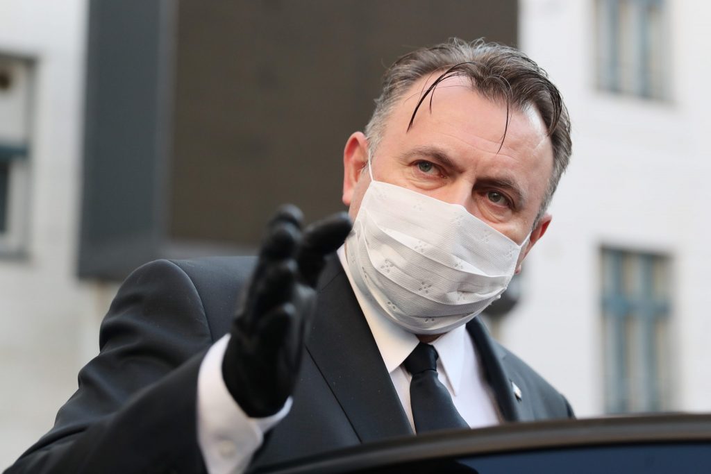 Imagine Stire Nelu Tătaru pune presiune pe Parlament. Vrea ca legerea referitoare la carantină să fie adoptată cât mai rapid. “În caz contrar, transmiterea comunitară se va accentua!” | 2review.ro