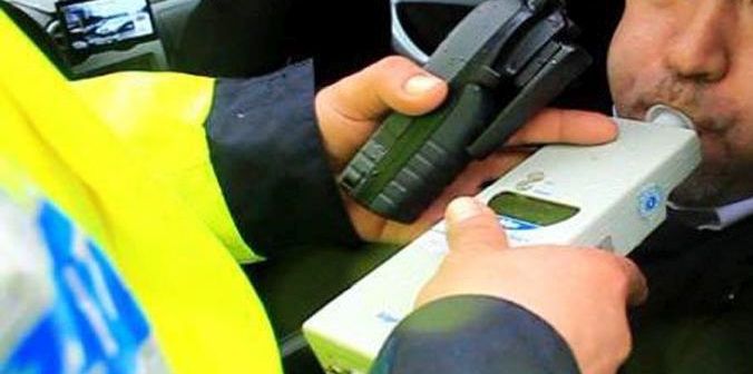 Dosar penal pentru o tânără din Iași care a mers la Poliție să declare un accident minor pe care l-a provocat. Aceasta s-a prezentat în fața agenților în stare de ebrietate