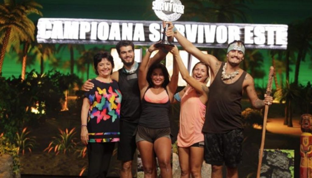 Imagine Stire Elena Ionescu și Emanuel, idilă secretă la Survivor România?! Cum s-au dat de gol cei doi concurenți de la Kanal D: „Este o femeie…” | 2review.ro