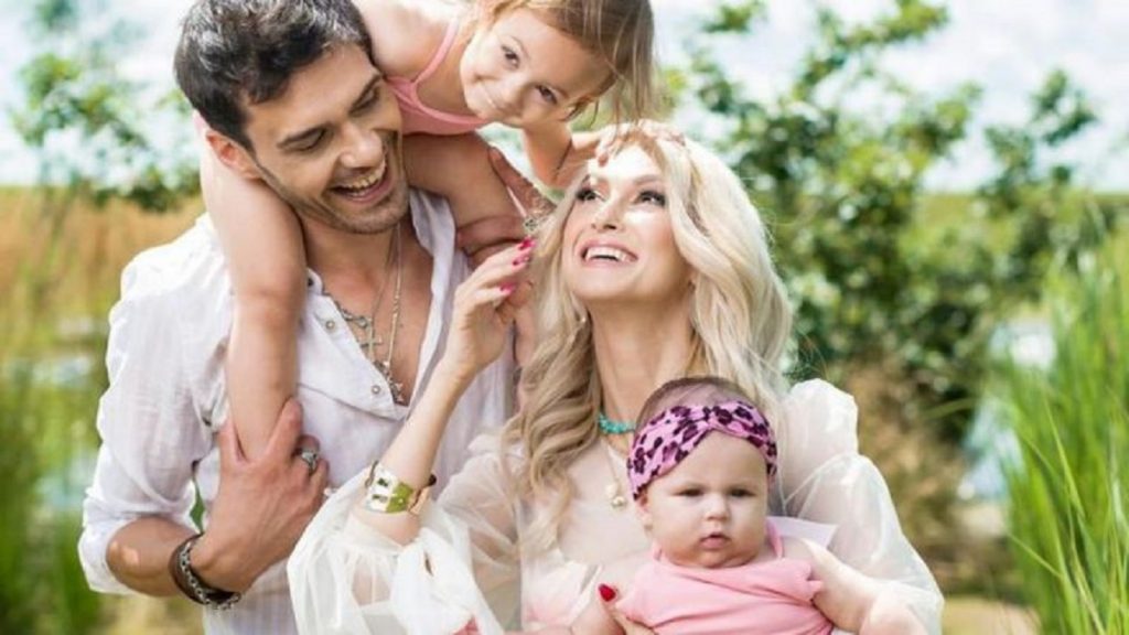 Imagine Stire Andreea Bălan, ultimele detalii despre divorțul de George Burcea. „Actele sunt depuse cu cererea de…” Ce spune vedeta despre pensia alimentară | 2review.ro