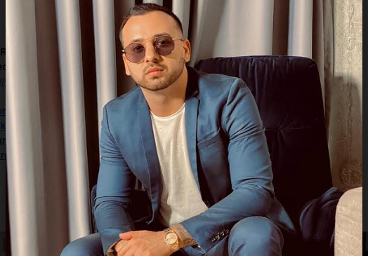 Imagine Stire Povestea fabuloasă a manelistului Alessio: ”M-am căsătorit de la 16 ani, am 4 copii și…” Ce s-a întâmplat cu familia lui | 2review.ro