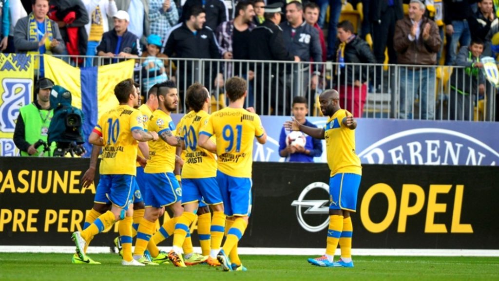 Imagine Stire Focar de coronavirus în Liga 2! Cinci fotbaliști de la Petrolul, depistați pozitiv. Ce se întâmplă cu meciurile „lupilor” | 2review.ro