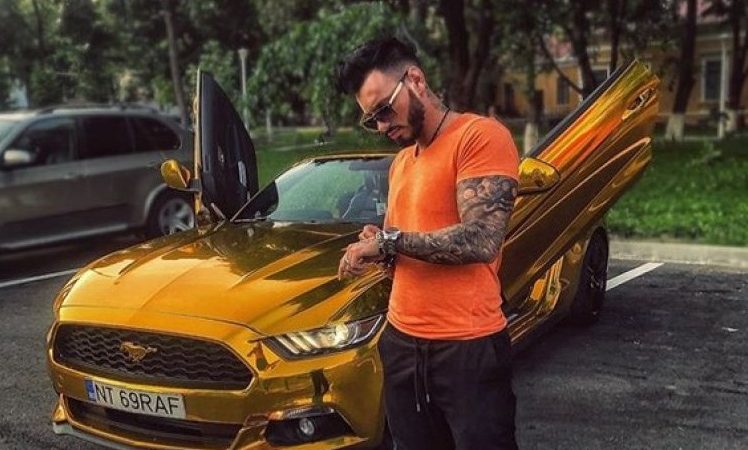 Câți bani a scos Rafaelo din buzunar pentru a-și face mașina ”de aur”: ”Am cumpărat-o pe cea mai scumpă”