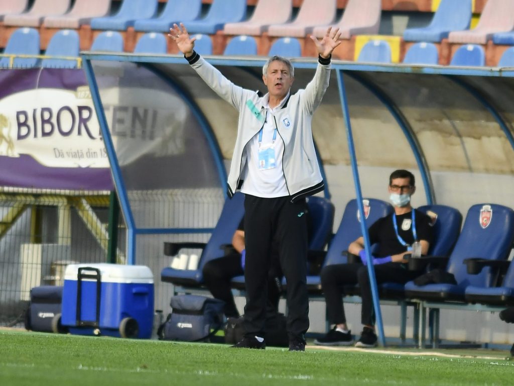 Imagine Stire Bergodi, nemulțumit și la victorie: „Am luat trei puncte importante, dar nu sunt foarte mulțumit!” | 2review.ro