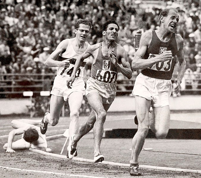 Imagine Stire Cum a ajuns fostul campion olimpic Emil Zatopek să lucreze în minăz | 2review.ro