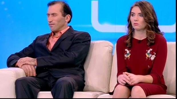 Imagine Stire Poveste a ajuns la sfârșit! Vulpița a luat decizia finală, l-a părăsit pe Viorel. „Adio! Am pe altcineva!” | 2review.ro