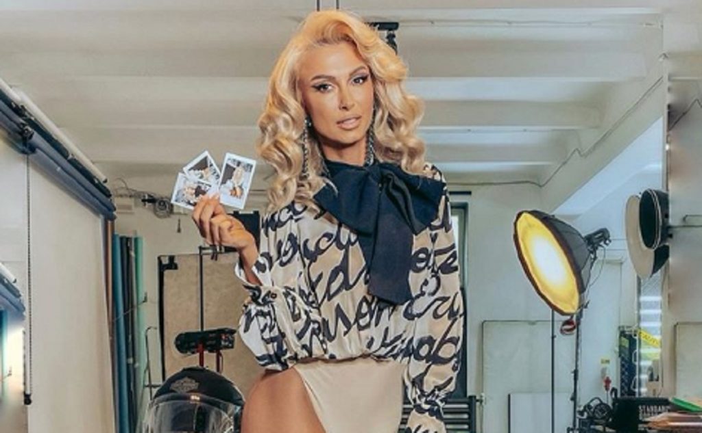 Imagine Stire Da, e chiar ea! Cum a fost fotografiată Andreea Bălan pe o plajă din Vama Veche | 2review.ro