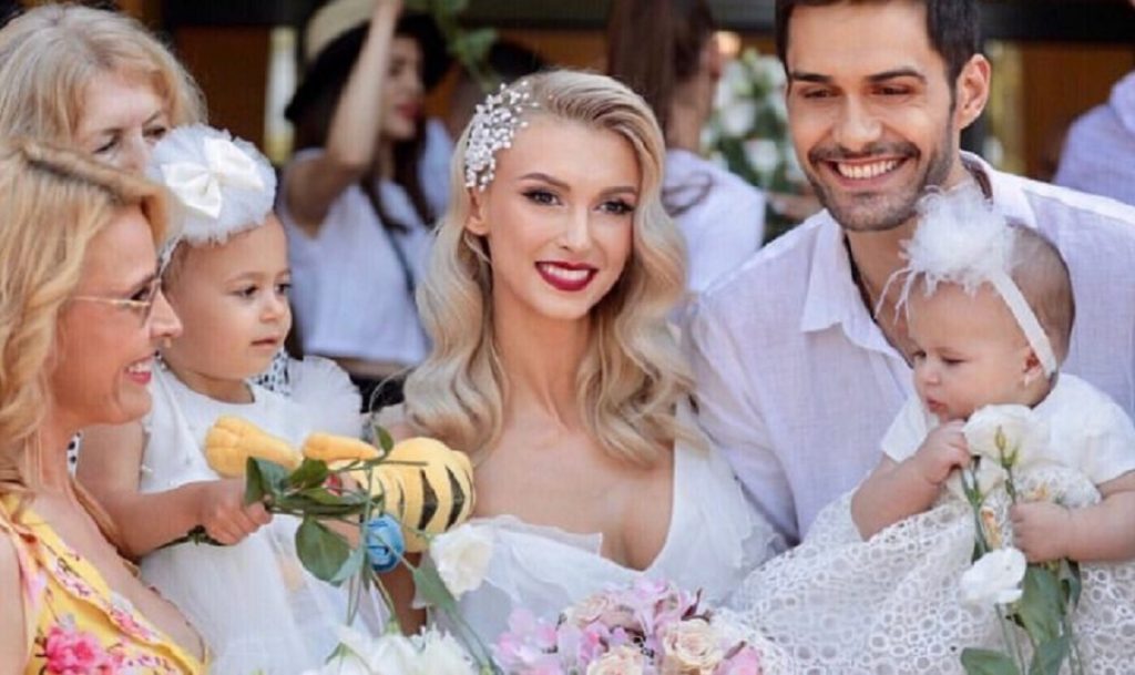 Imagine Stire Ce surpriză le-a făcut George Burcea fetițelor sale, în timp ce Andreea Bălan este la mare. Complice i-a fost chiar mama artistei | 2review.ro