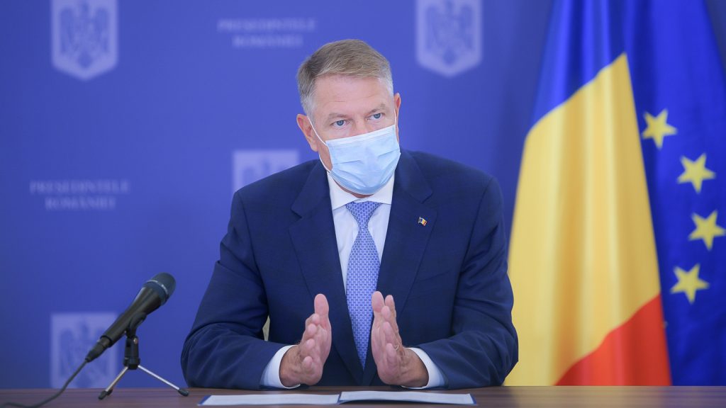 Imagine Stire Românii vor avea parte de noi restricții. Klaus Iohannis, întâlnire cu Raed Arafat şi Marcel Vela la Cotroceni | 2review.ro