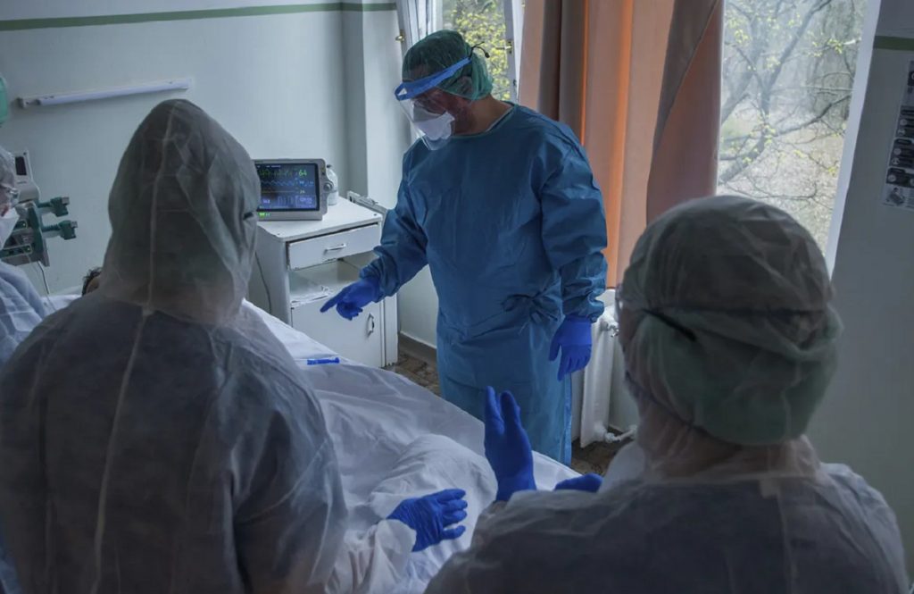 Imagine Stire Coronavirus în România, 10 iulie. S-au înregistrat alte 592 de cazuri de infectare cu COVID-19, în ultimele 24 de ore | 2review.ro