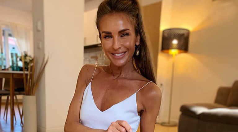 Imagine Stire Diana Munteanu și-a șocat fanii când a publicat o poză într-un costum de baie sexy! Cum arată trupul fostei prezentatoare după ce s-a spus că a devenit anorexică | 2review.ro