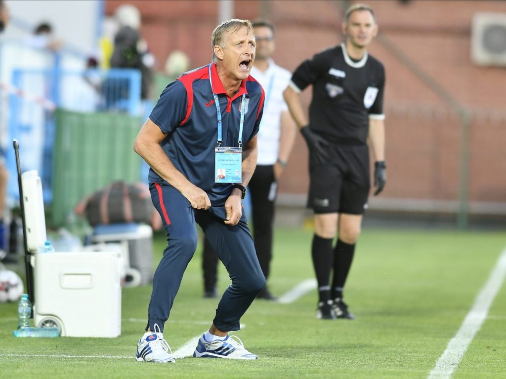 Emil Săndoi desființează arbitrajul după remiza cu Rapid: „Nu mă interesează că a fost în Liga Campionilor, toți trebuie să ne facem meseria!”