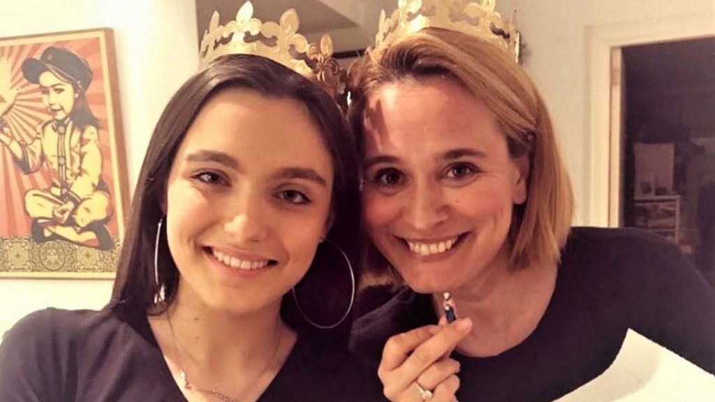 Imagine Stire Ce spune Andreea Esca despre fiica ei, Alexia Eram! ”Dacă ar fi să comparăm cu ce făceam eu la vârsta ei…” | 2review.ro