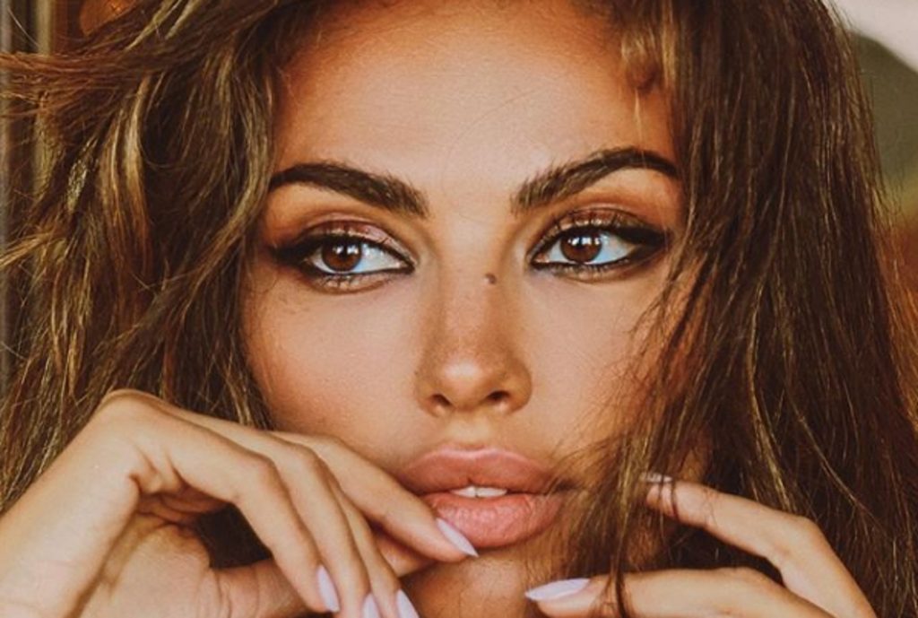Imagine Stire Mădălina Ghenea a rupt logodna cu multimiliardarul italian? Declarațiile tranșante ale actriței: „Aș prefera să îmbătrânesc singură” | 2review.ro
