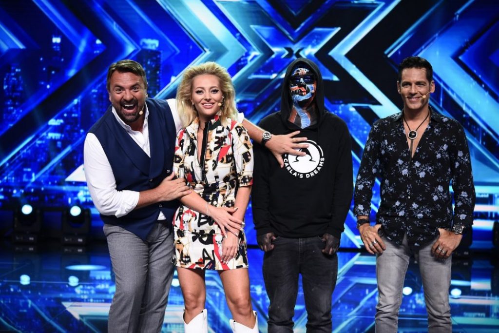 Imagine Stire X Factor revine la Antena 1! Cine va prezenta emisiunea după ce Mihai Bendeac a fost pus pe liber | 2review.ro