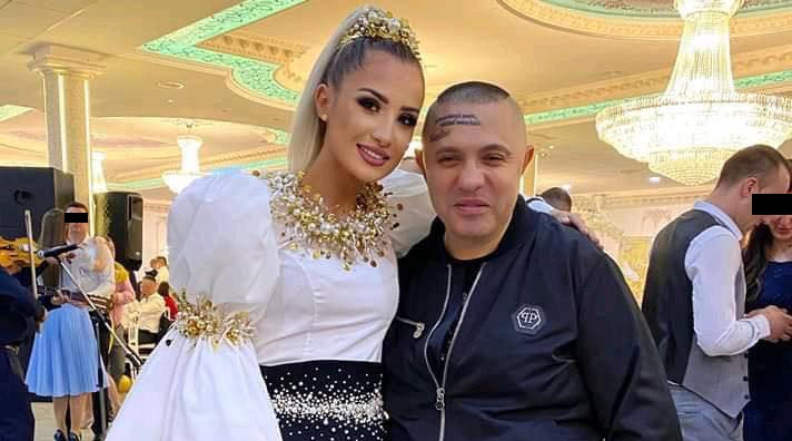 Imagine Stire Nicolae Guță a făcut show la petrecerea de tăiere a moțului fiului său! Toți au rămas cu gura căscată când au văzut cum s-a îmbrăcat manelistul | 2review.ro