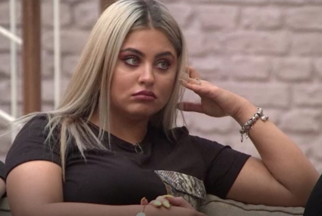 Imagine Stire Cum arată acum Plușica de la Puterea Dragostei. Concurenta de la Kanal D a slăbit, a renunțat la blond și… | 2review.ro
