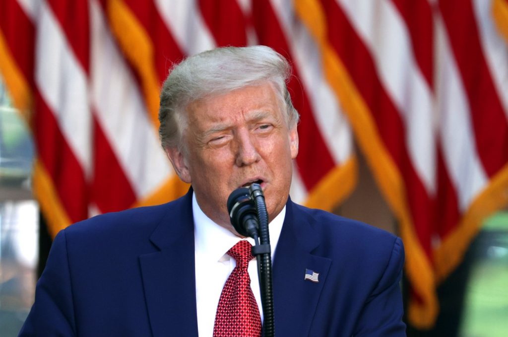 Imagine Stire Nepoata lui Donald Trump îl face praf pe președintele SUA! Ce a putut spune femeia | 2review.ro