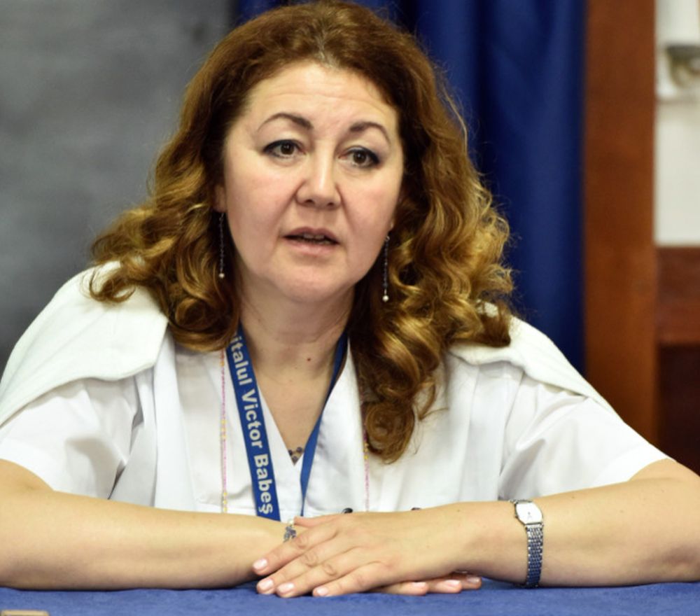 Imagine Stire Un medic român, mesaj acid pentru toți adepții teoriilor conspirative: „Nu crezi în Covid. Atunci hai cu noi în terapie intensivă fără mască și respiră adânc!” | 2review.ro