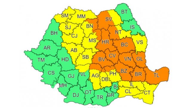 Meteorologii au anunțat un cod portocaliu de furtună și altul galben de ploi, valabile în cursul acestei zile de luni, 20 iulie 2020 © Administraţia Naţională de Meteorologie