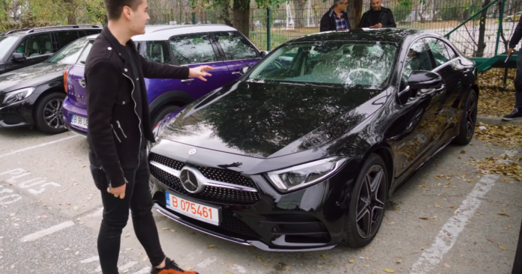 Imagine Stire Selly, din nou implicat într-un accident auto. Este al doilea eveniment rutier neplăcut prin care trece, în mai puțin de 1 an | 2review.ro