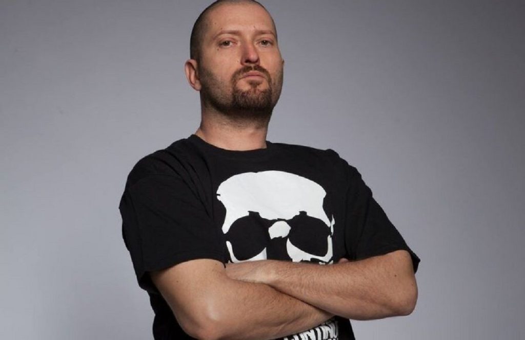 Imagine Stire Cum arată, de fapt, iubita lui Cheloo. Cine este femeia care l-a vindecat pe juratul de la iUmor de divorțul dureros | 2review.ro